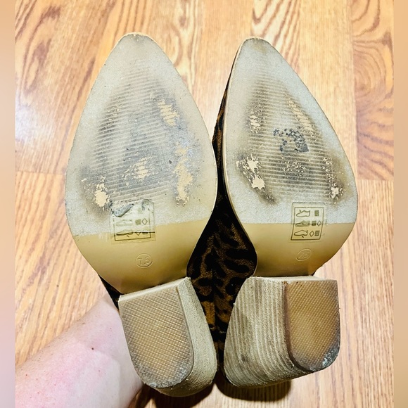 Beast Fashion Leopard Mules - Picture 4 of 4